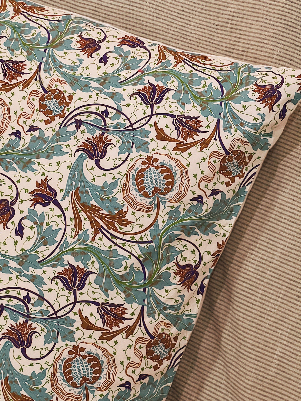 Printed pillow - Pair